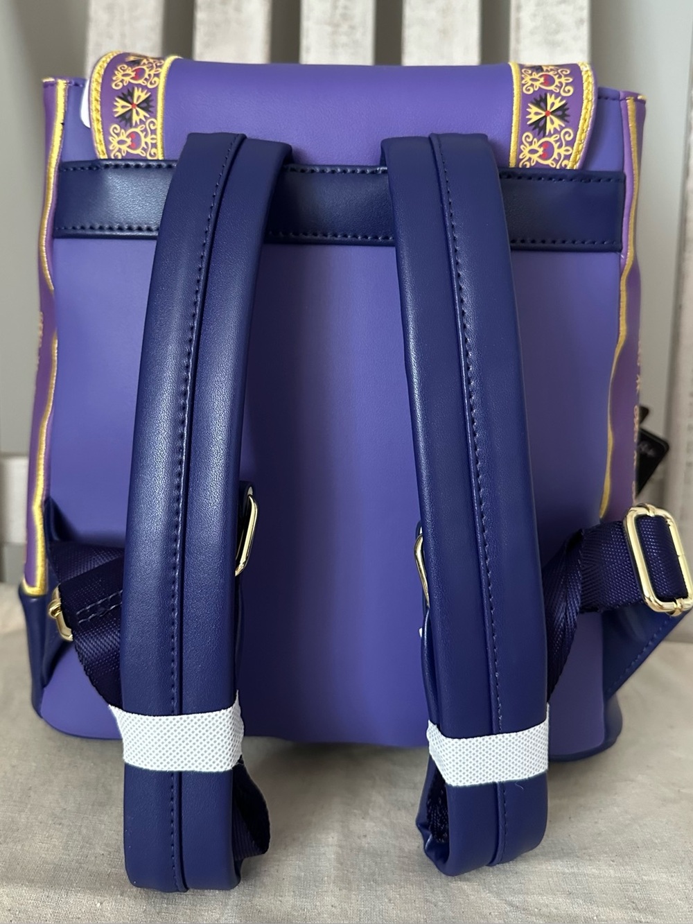 Loungefly Exclusive Disney Aladdin Magic Carpet Drawstring Mini Backpack - Picture 3 of 9